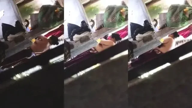 Hidden Cam of Nude Desi Bhabhi Bathing with Soapy Big Boobs and Wet Pussy